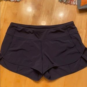 Lululemon shorts size 6 with 2.5 inseam